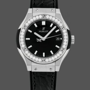 Hublot Classic Fusion 581.NX.1171.LR.1104 33mm Lady Watch