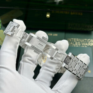 Audemars-Piguet-Royal-Oak-15454BC-Frosted-Gold-Black-Dial-8-300×300-1.jpg