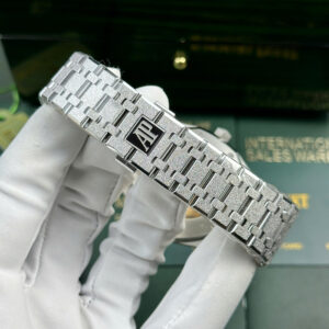 Audemars-Piguet-Royal-Oak-15454BC-Frosted-Gold-Black-Dial-9-300×300-1.jpg