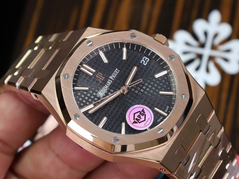 Audemars-Piguet-Royal-Oak-15500OR-Rose-Gold-Black-Dial-6-800×601-1.jpg