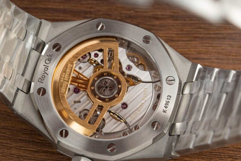 Audemars-Piguet-Royal-Oak-15500ST-Blue-Dial-12-800×533-1.jpg