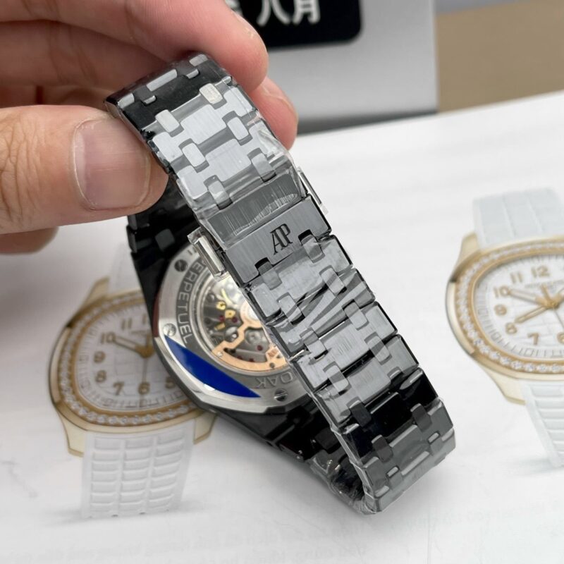 Audemars-Piguet-Royal-Oak-26579CE-Grey-Dial-10-800×800-1.jpg