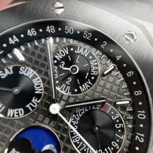Audemars-Piguet-Royal-Oak-26579CE-Grey-Dial-4-300×300-1.jpg