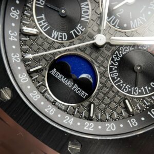 Audemars-Piguet-Royal-Oak-26579CE-Grey-Dial-5-300×300-1.jpg