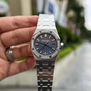 Audemars-Piguet-Royal-Oak-77351ST-Blue-Dial-Diamond-Bezel-300×300-1.jpg