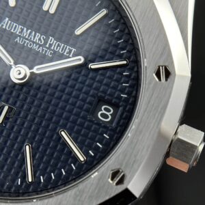 Audemars-Piguet-Royal-Oak-Jumbo-Extra-thin-16202ST-Blue-Dial-6-300×300-1.jpg