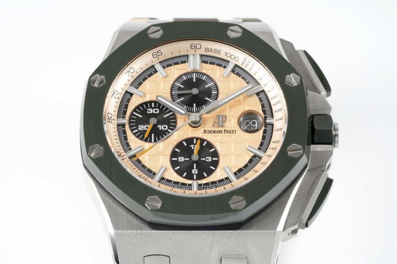 Audemars-Piguet-Royal-Oak-Offshore-26400SO-Beige-Dial-Green-Ceramic-Bezel-2-800×533-1.jpg