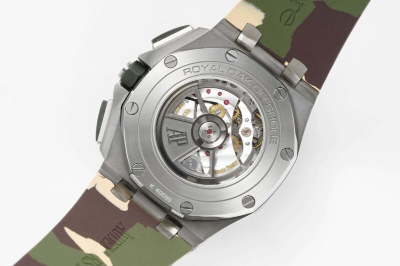 Audemars-Piguet-Royal-Oak-Offshore-26400SO-Beige-Dial-Green-Ceramic-Bezel-9-800×533-1.jpg