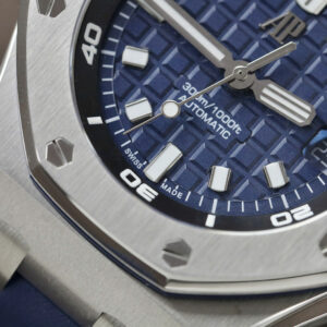 Audemars-Piguet-Royal-Oak-Offshore-Diver-15720ST-Blue-Dial-Rubber-5-300×300-1.jpg