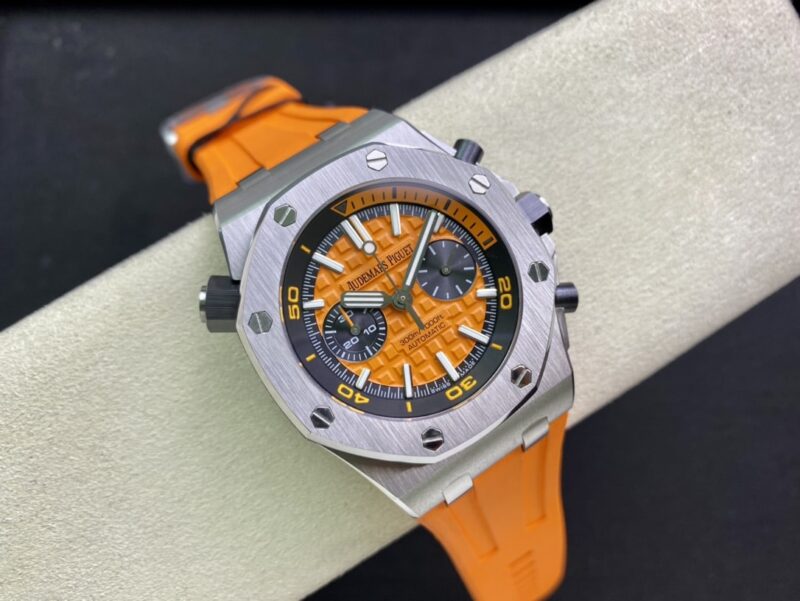 Audemars-Piguet-Royal-Oak-Offshore-Diver-Chronograph-26703ST-Orange-Dial-2-800x601-1.jpg