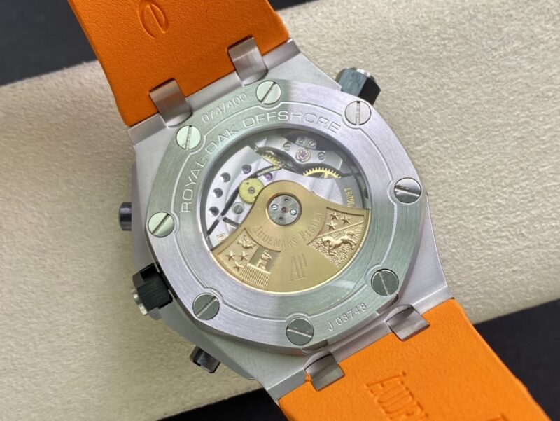 Audemars-Piguet-Royal-Oak-Offshore-Diver-Chronograph-26703ST-Orange-Dial-8-800×601-1.jpg