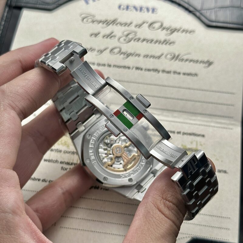 Audemars-Piguet-Royal-Oak-Perpetual-Calendar-26574ST-Mat-So-Den-10-800×800-1.jpg