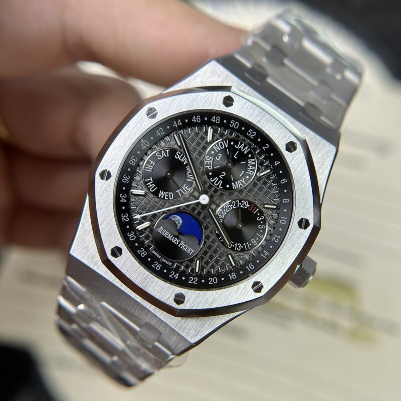 Audemars-Piguet-Royal-Oak-Perpetual-Calendar-26574ST-Mat-So-Den-3-800×800-1.jpg