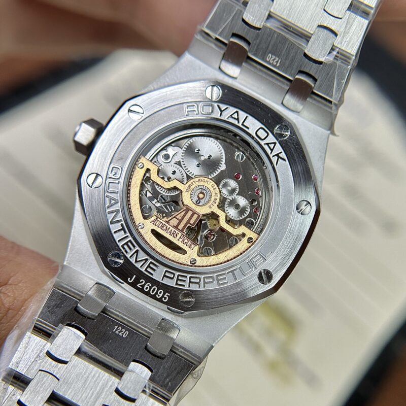 Audemars-Piguet-Royal-Oak-Perpetual-Calendar-26574ST-Mat-So-Den-7-800×800-1.jpg