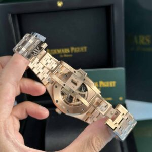 Audemars-Piguet-Royal-Oak-Skeleton-15407OR-Best-Replica-8-300×300-1.jpg